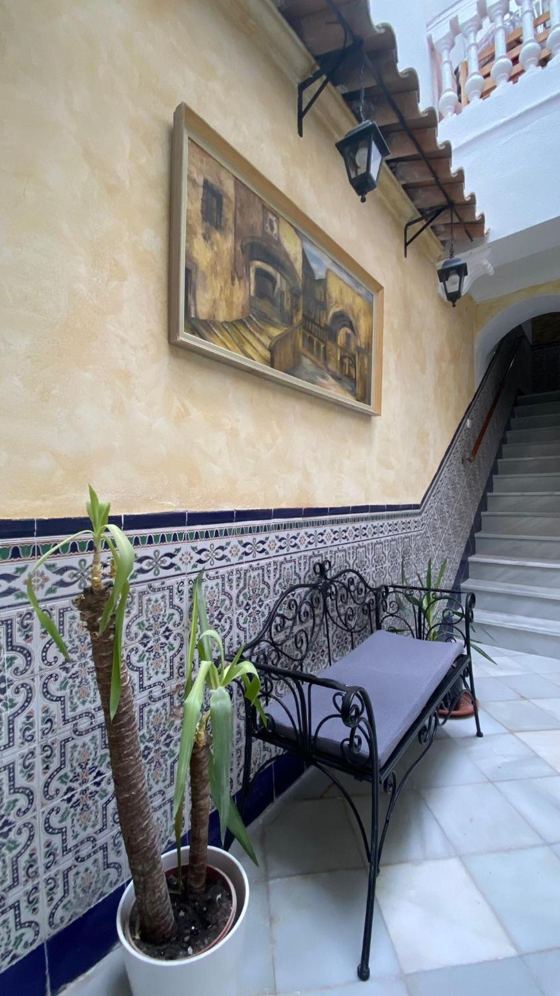 Appartement Patio Andalusi Junto A La Vina à Cadix Extérieur photo