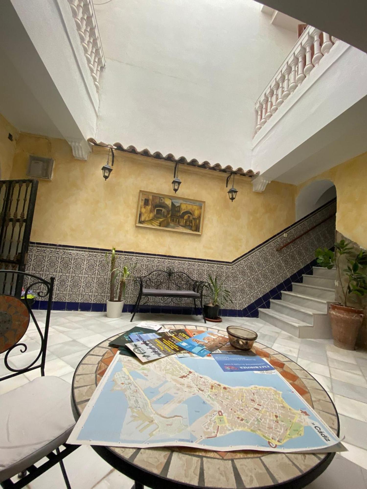 Appartement Patio Andalusi Junto A La Vina à Cadix Extérieur photo